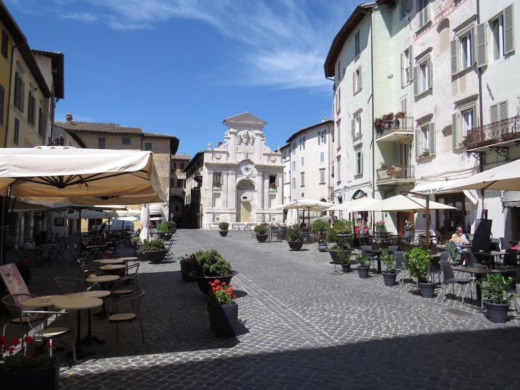 Heart Of Spoleto Vacation Residence المظهر الخارجي الصورة